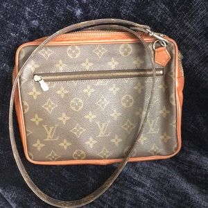 LV vintage crossbody